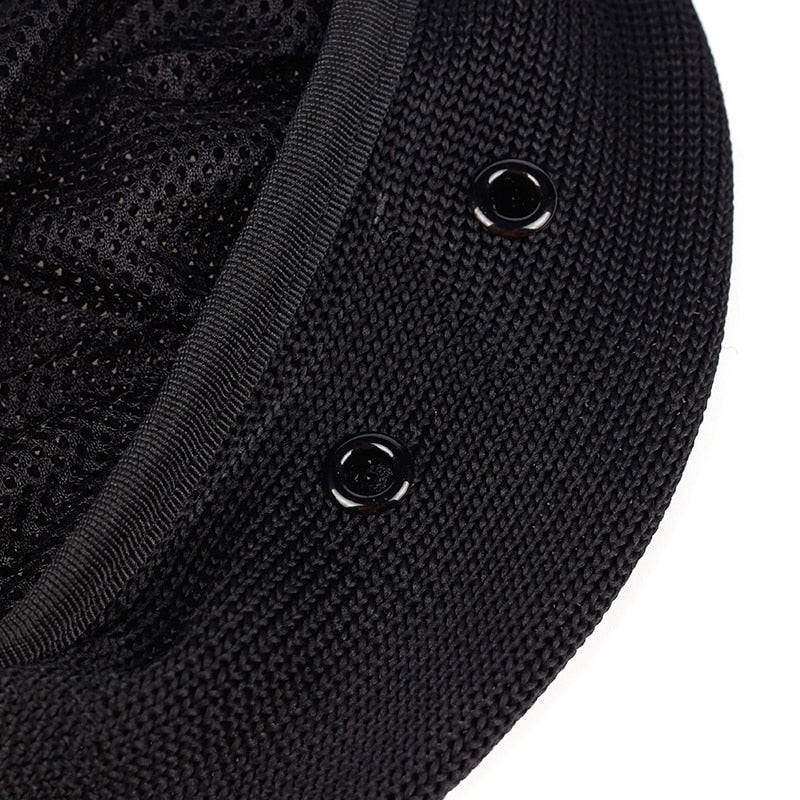 béret noir homme armée